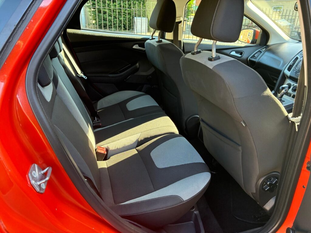 Ford Focus 1.6L 2012