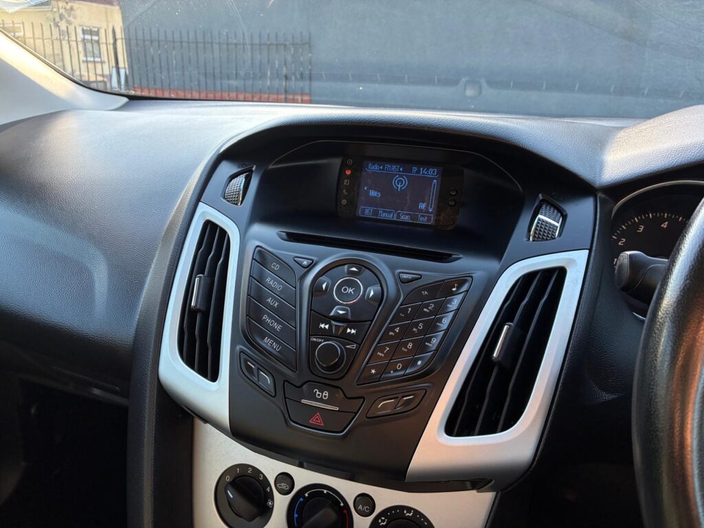 Ford Focus 1.6L 2012
