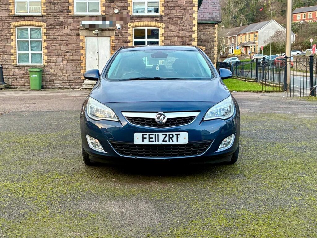 Vauxhall Astra 1.6L 2011