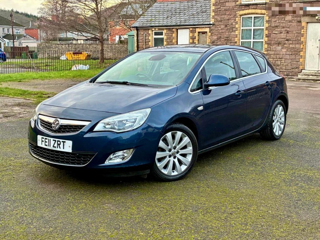 Vauxhall Astra 1.6L 2011