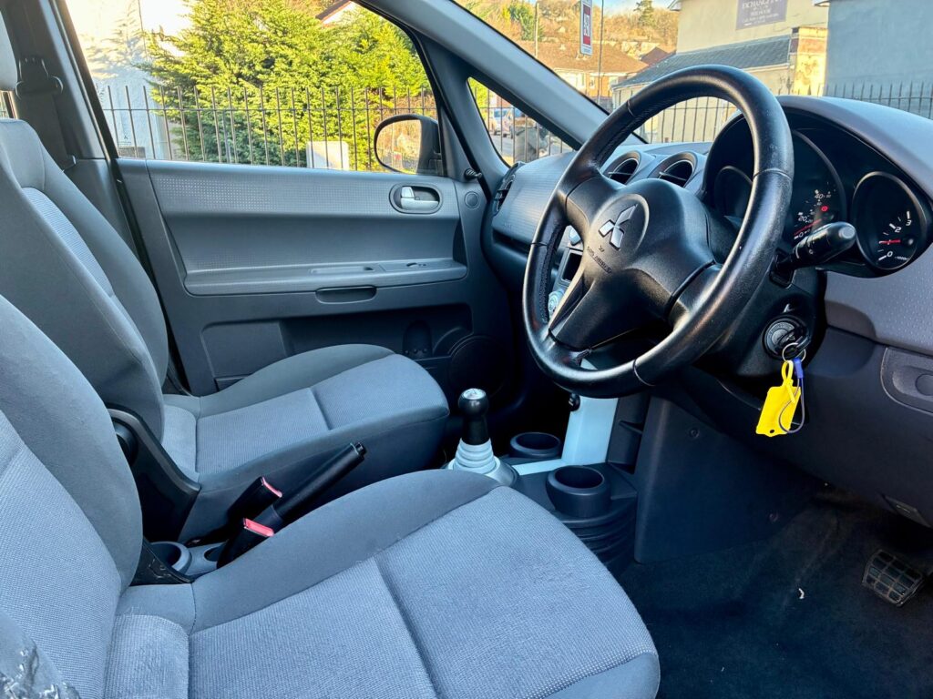 Mitsubishi Colt 1.3L 2006