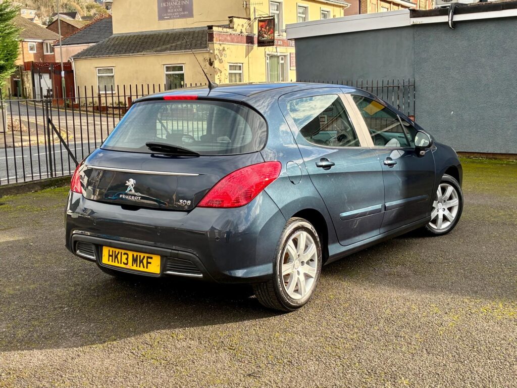 Peugeot 308 1.6L 2013