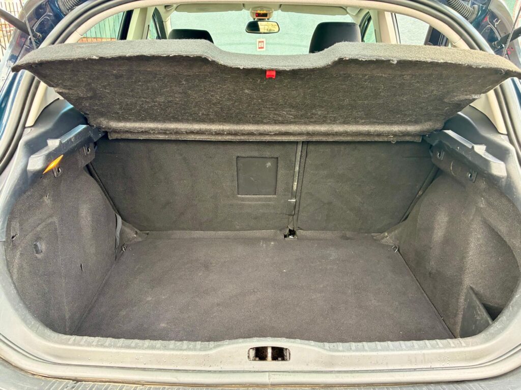 Peugeot 308 1.6L 2013