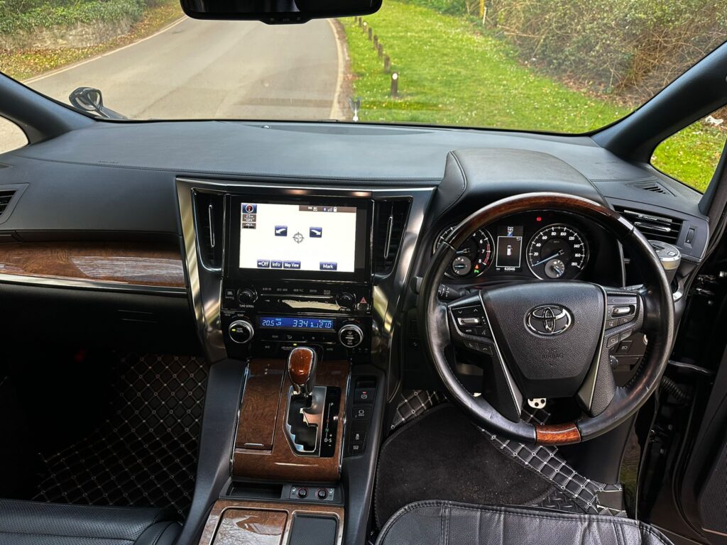 Toyota Vellfire 3.5L 2016