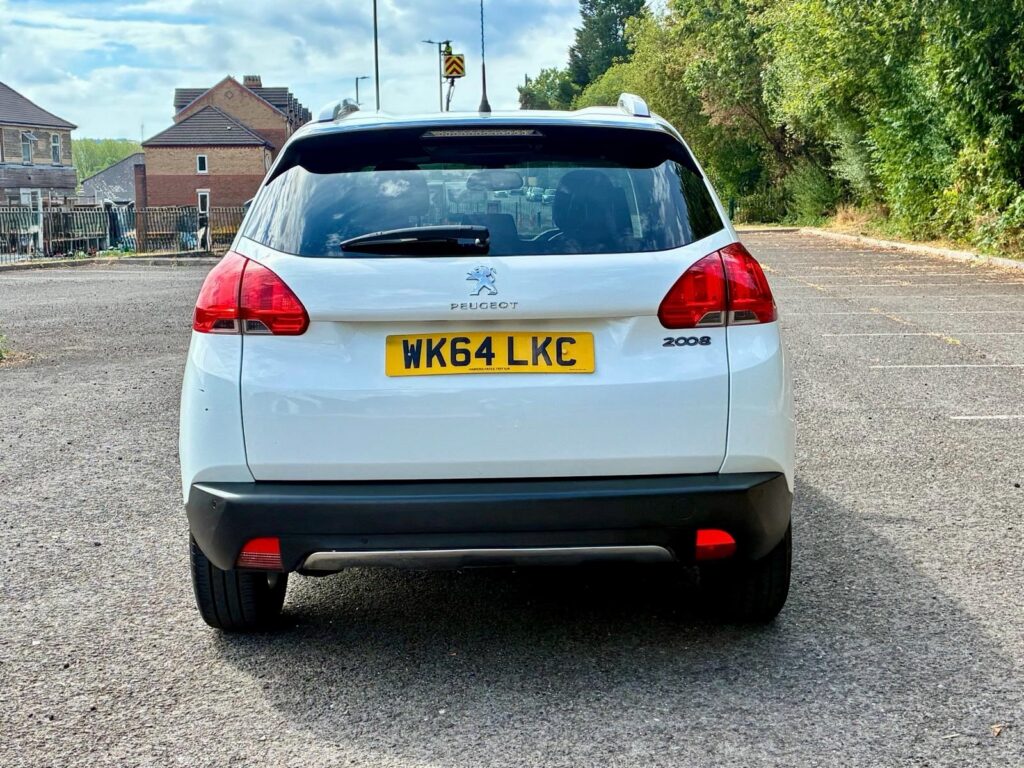 Peugeot 2008 1.2L 2014